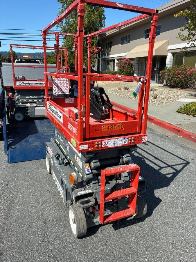 2023 SKYJACK SJ3219