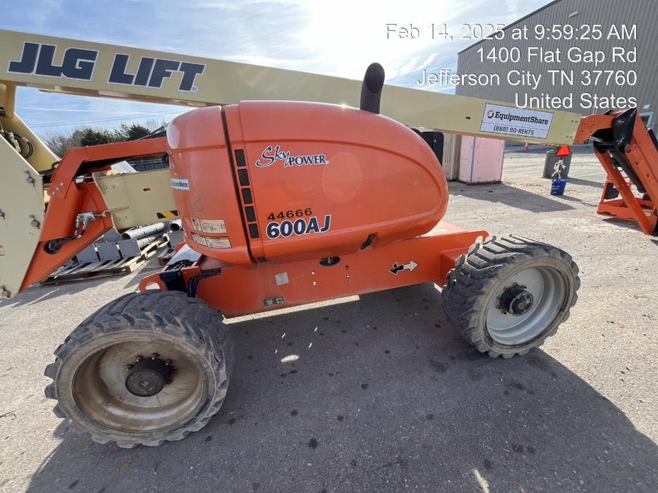 2019 JLG 600AJ