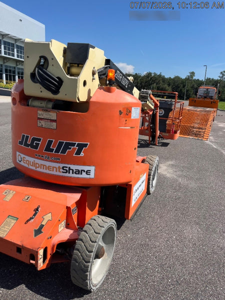 2019 JLG E400AJPN