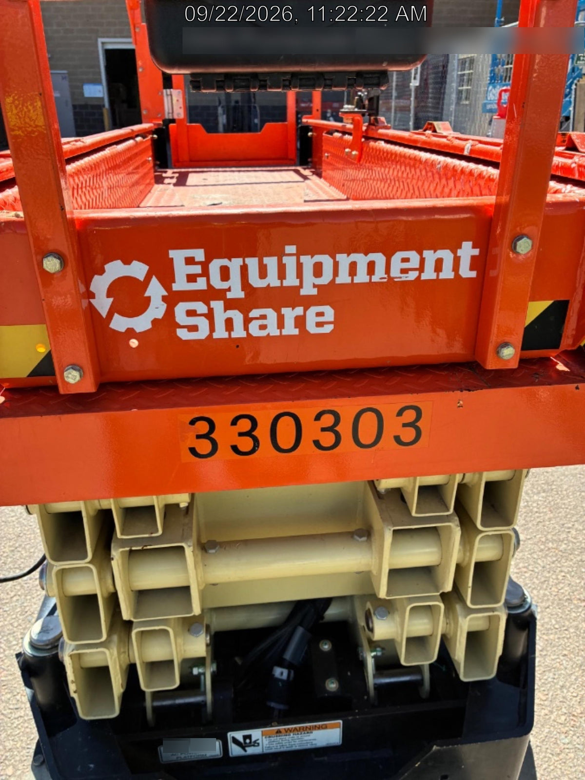 2023 JLG ES2632