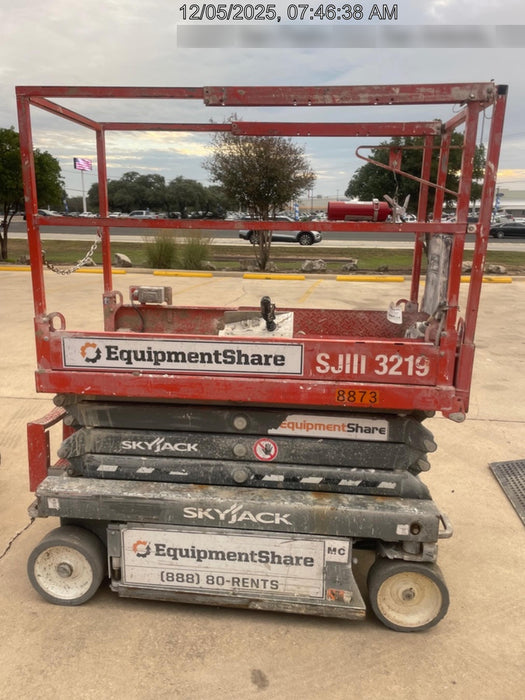 2018 Skyjack SJIII-3219 Skyjack SJIII3219 Scissor Lift