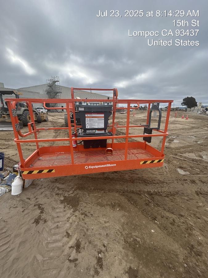 2025 JLG 660SJ