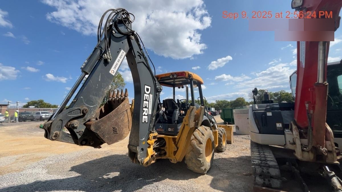 2020 John Deere 410L - Extendable Stick Canopy, 4WD, Extendable Stick, Pilot Controls, 2 Way Hydraulics, TAG Manual QC