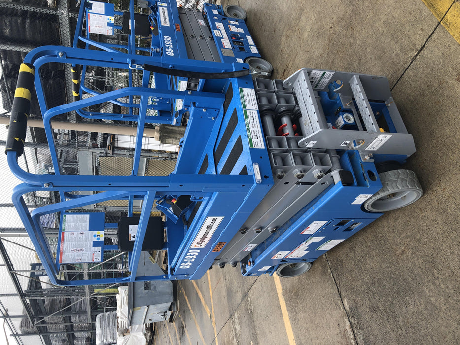 2019 Genie GS-1930 Fixed Rails with Chain Entry