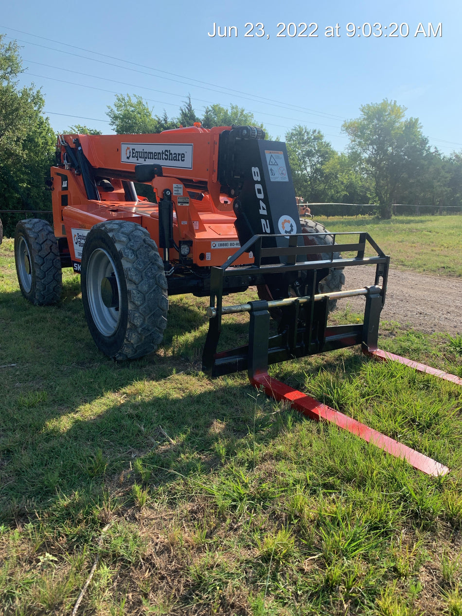 2022 SKYTRAK 8042