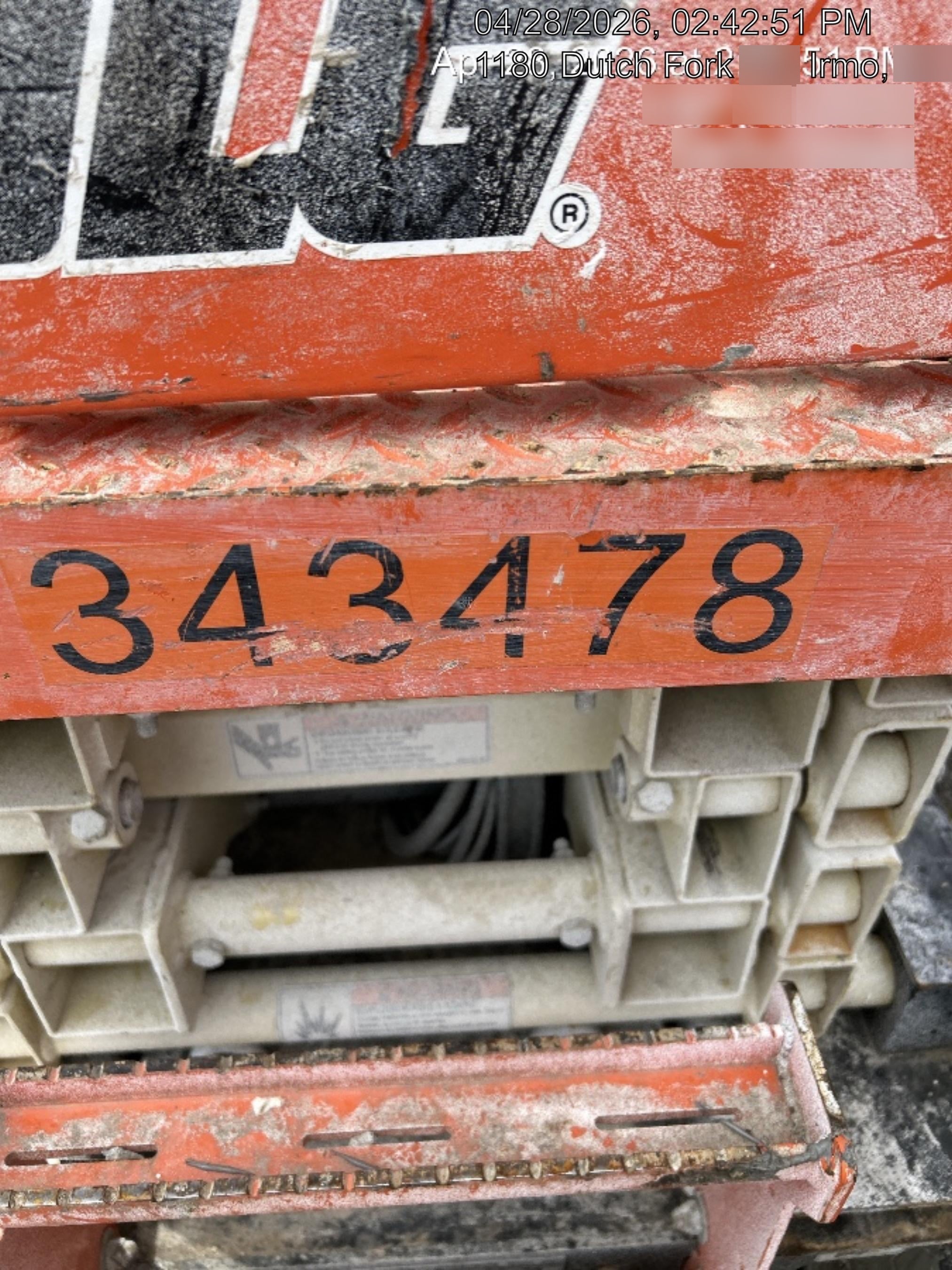 2023 JLG ES1932