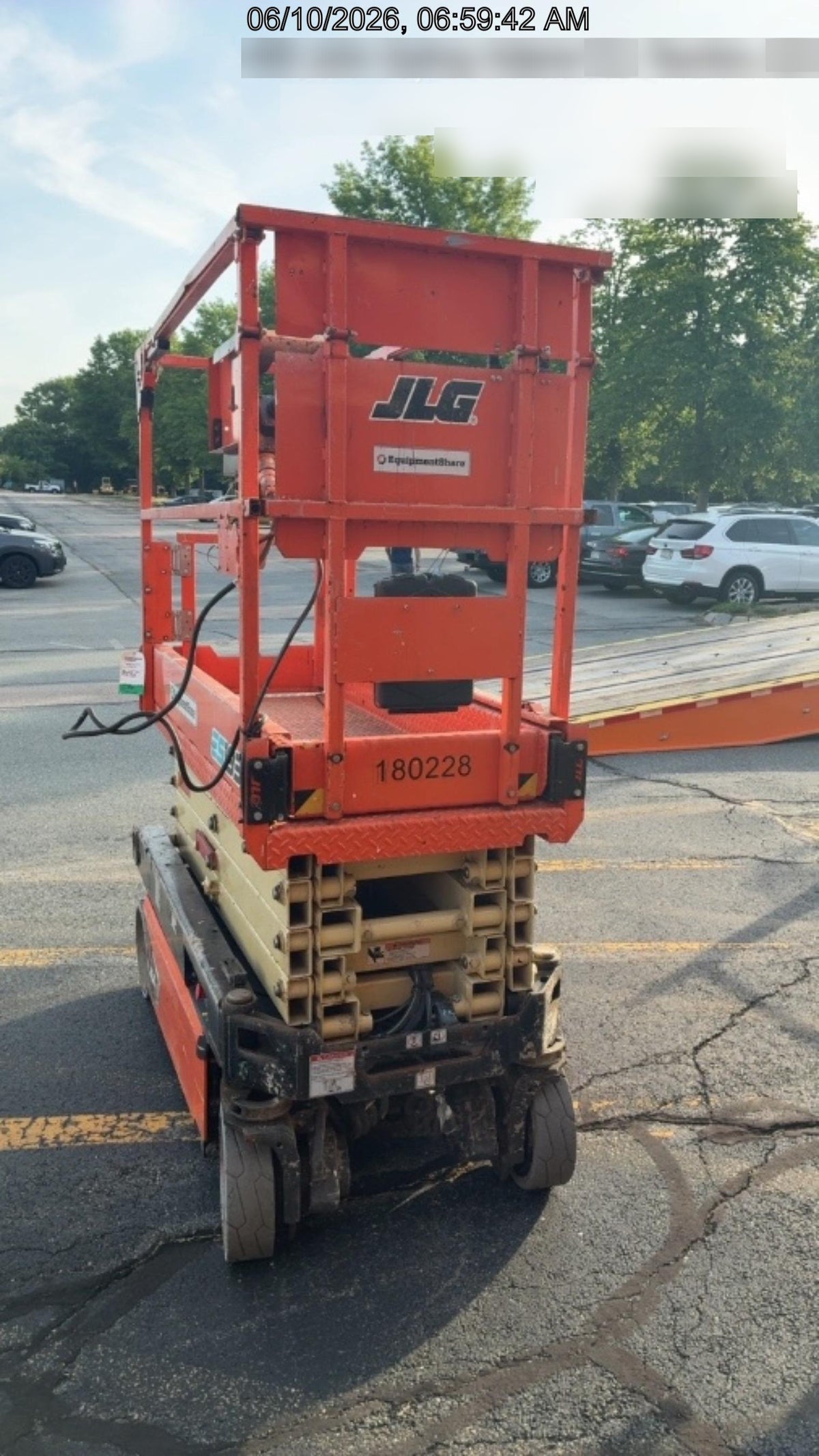 2021 JLG ES1932