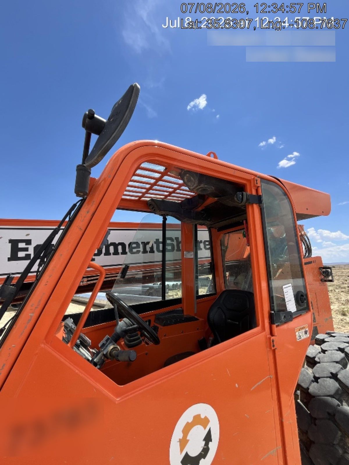 2020 Skytrak 10054 Cab/Heat/Air, Solid Tires, Work Lights, Beacon, Aux Hydraulics, Back up Alarm, Lifting Eye, ES Decals