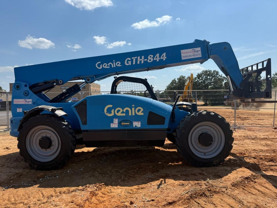 2016 GENIE GTH-844