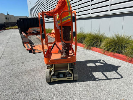 2024 JLG 1230ES