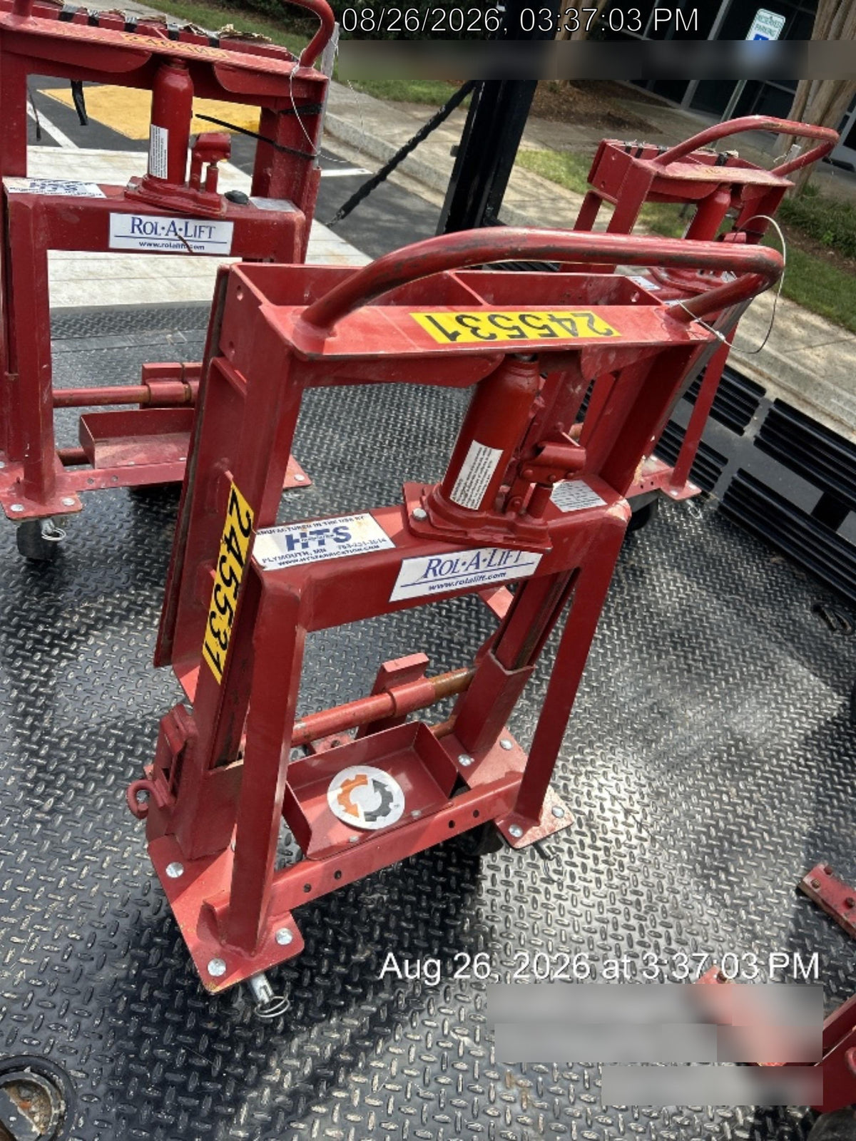 2022 ROL-A-LIFT M-6