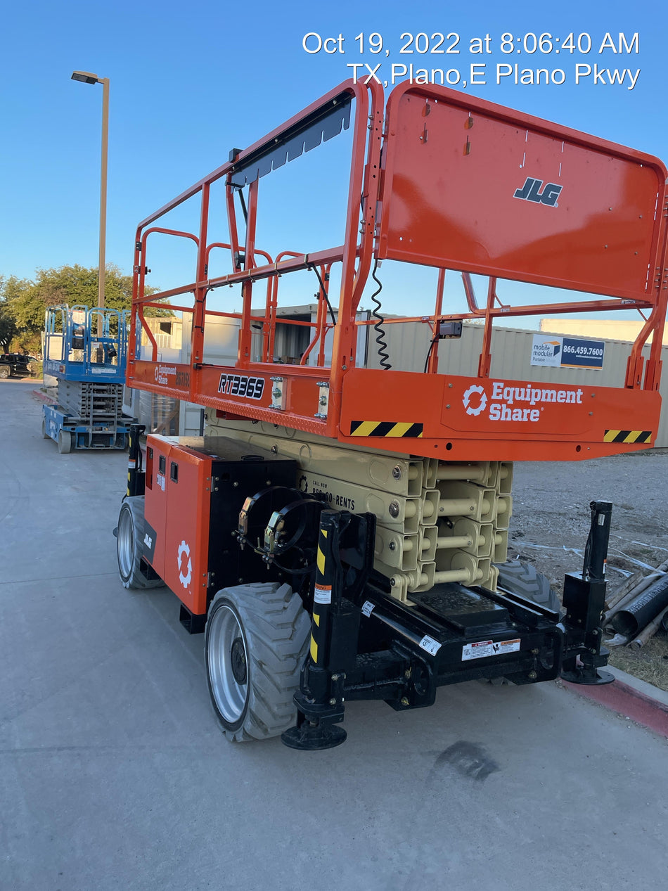 2022 JLG RT3369