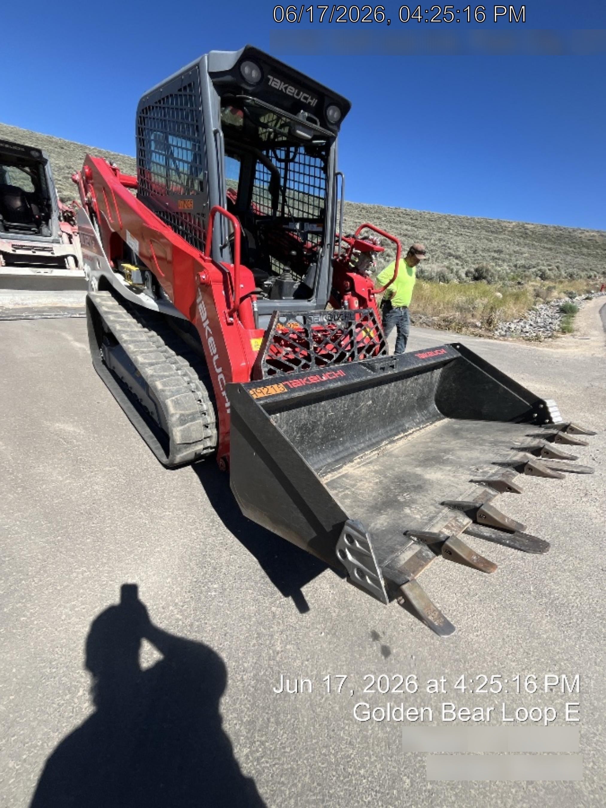 2024 TAKEUCHI TL12V2-CR