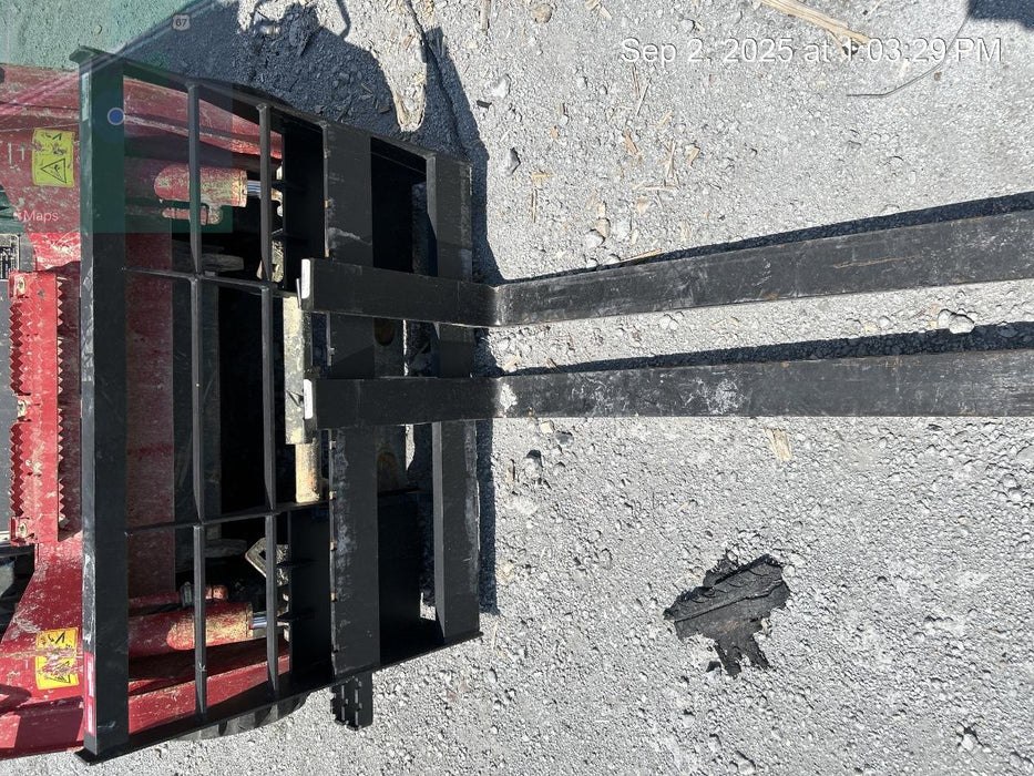 2025 ARROW MATERIAL HANDLING 48" Pallet Forks - Arrow