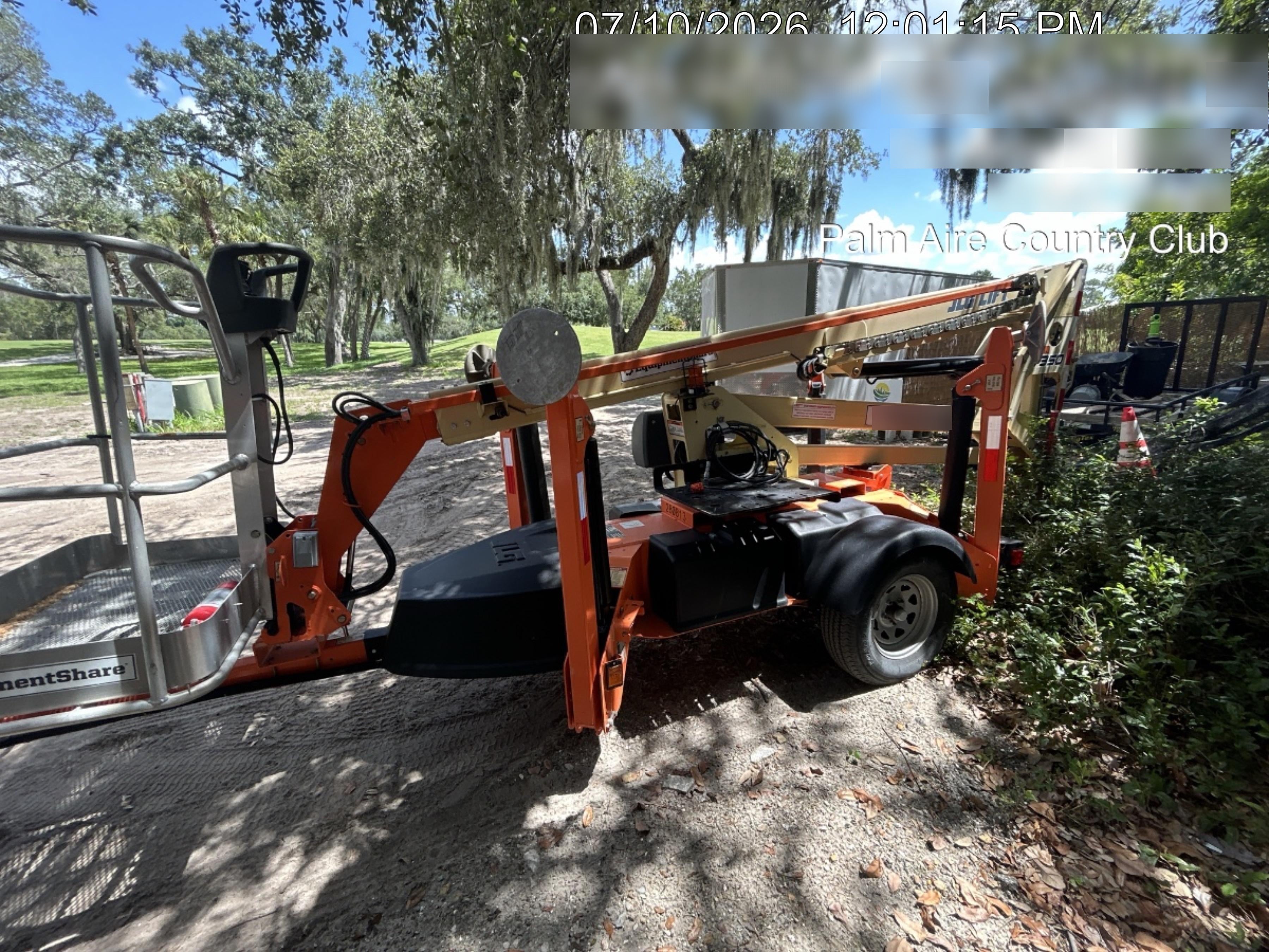 2022 JLG T350