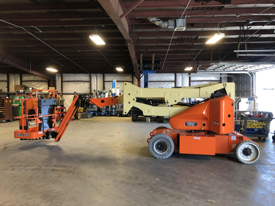 2019 JLG E400AJPN