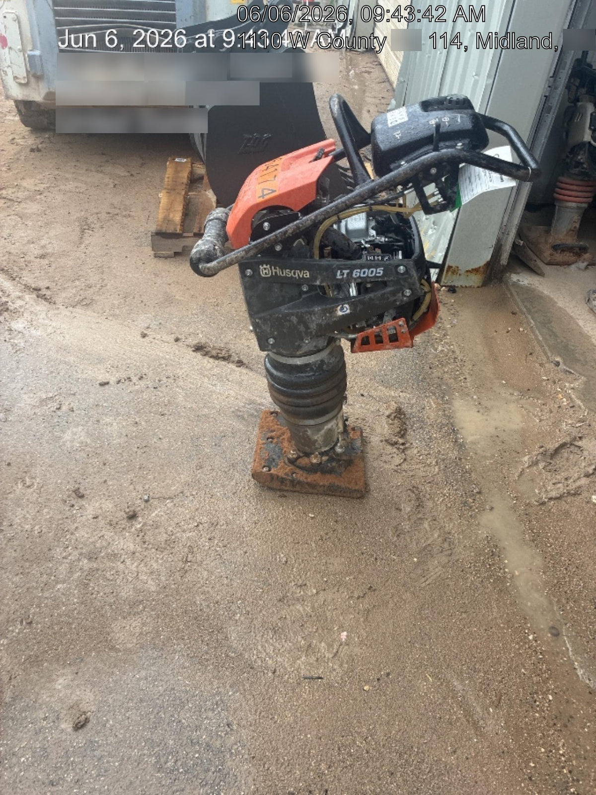 2025 HUSQVARNA LT6005