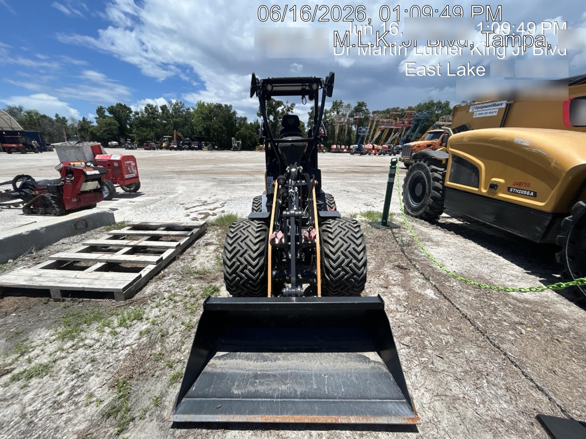 2024 CASE SL15