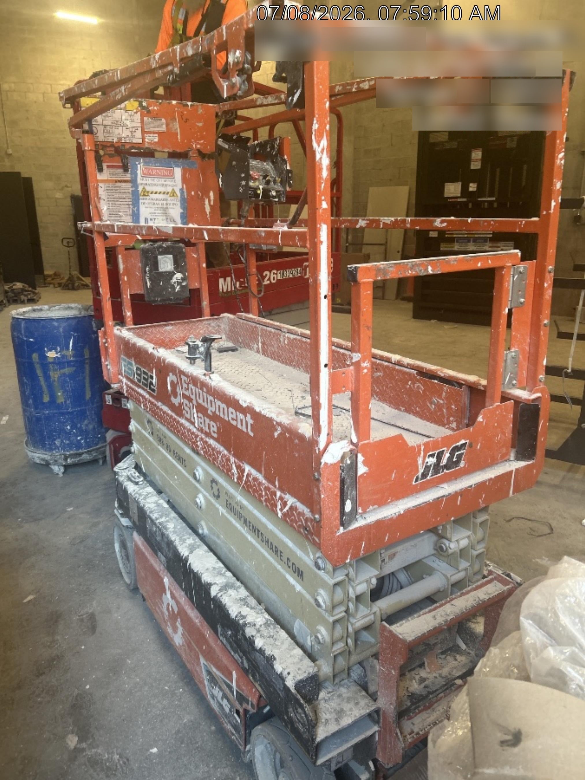 2023 JLG ES1932