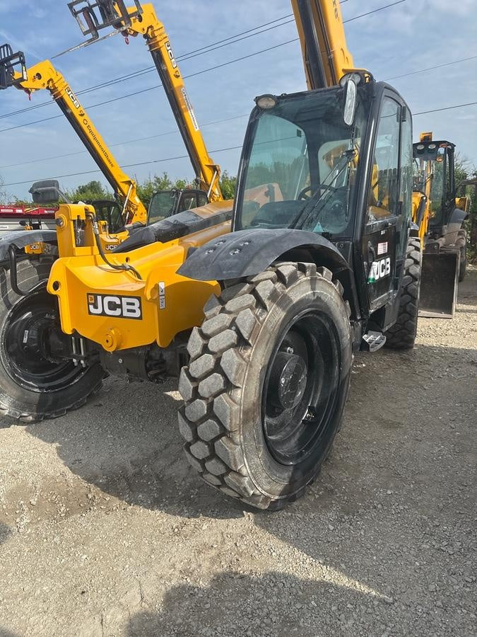 2025 JCB 509-42