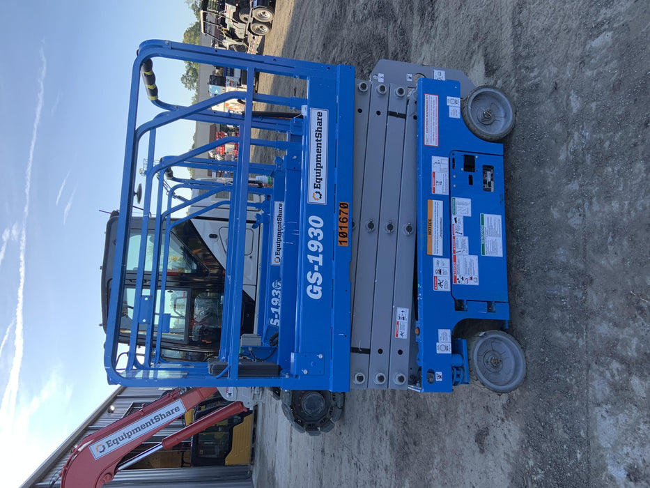 2020 Genie GS-1930 Fixed rails with chain entry gate - Pre A92.20