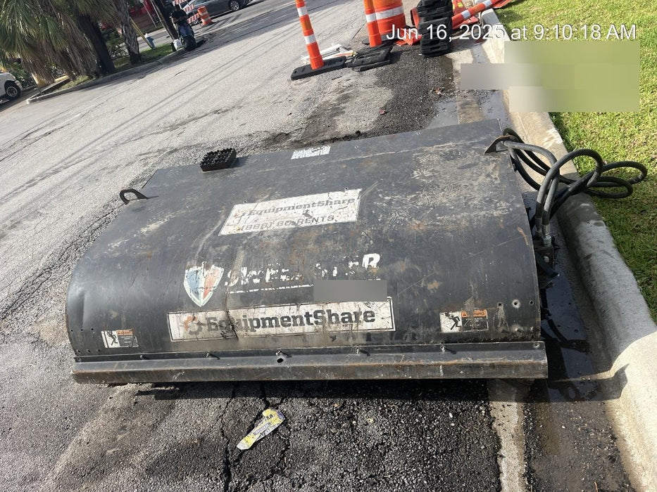 2019 PALADIN Sweepster SB72