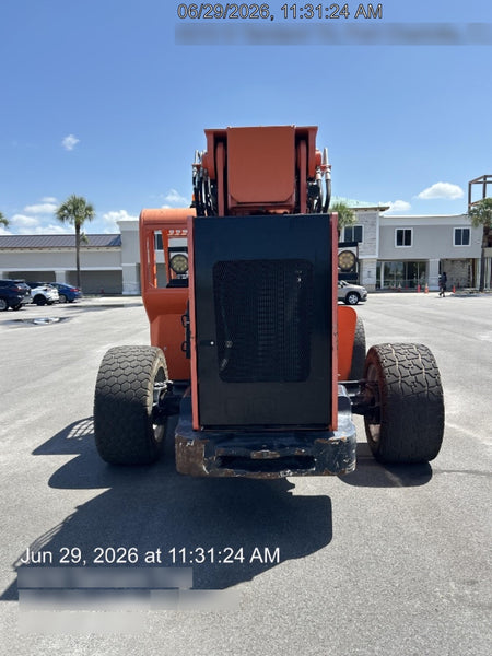 2020 SKYTRAK 8042