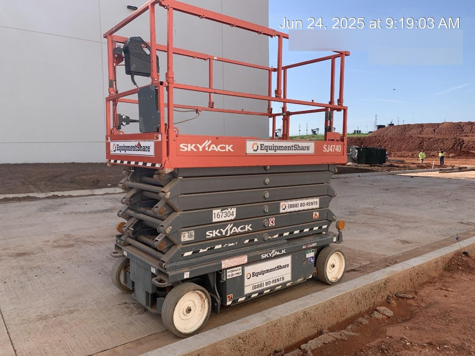 2021 SKYJACK SJ4740