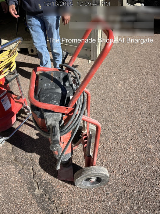 2023 HILTI TE 3000-AVR