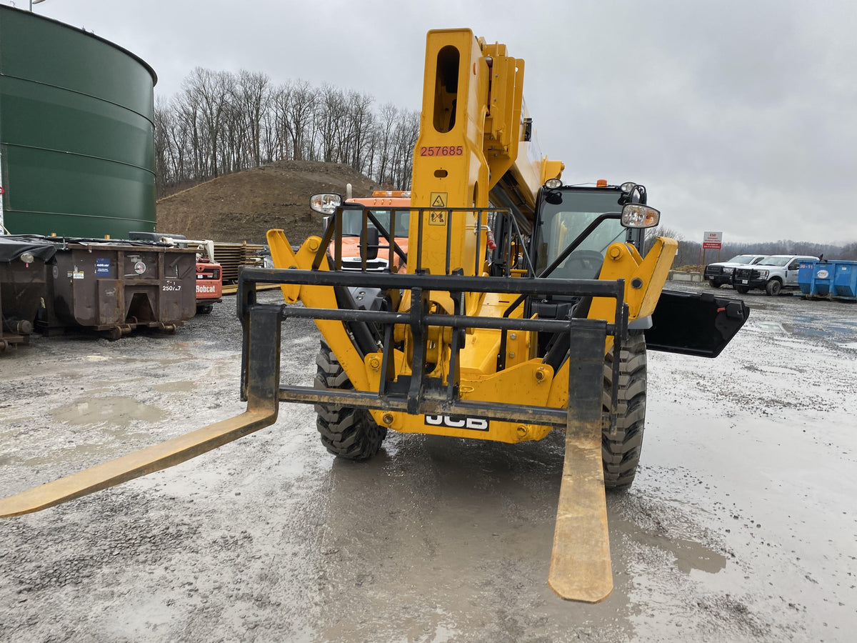 2022 JCB 512-56