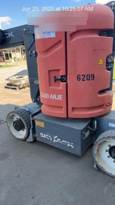 2017 SKYJACK SJ30 AJE