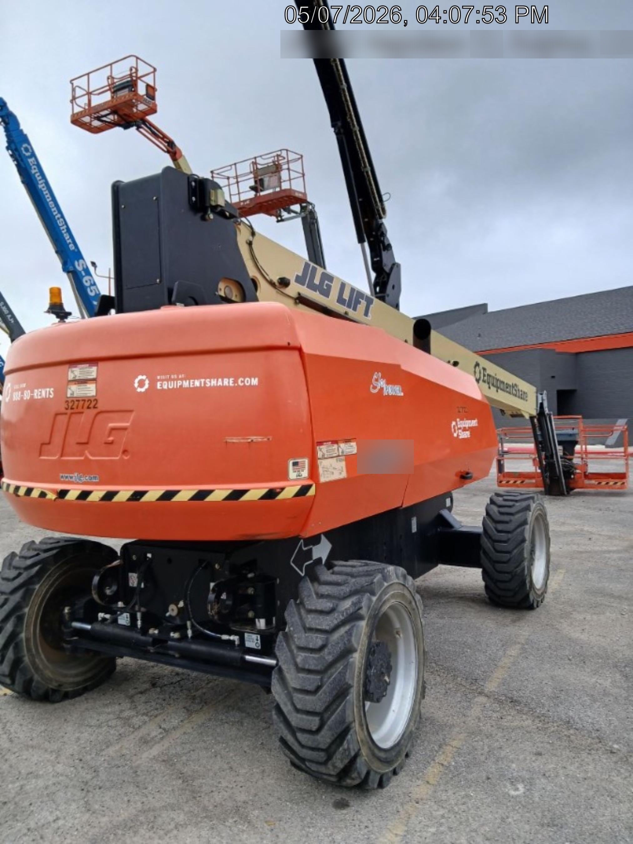2023 JLG 860SJ