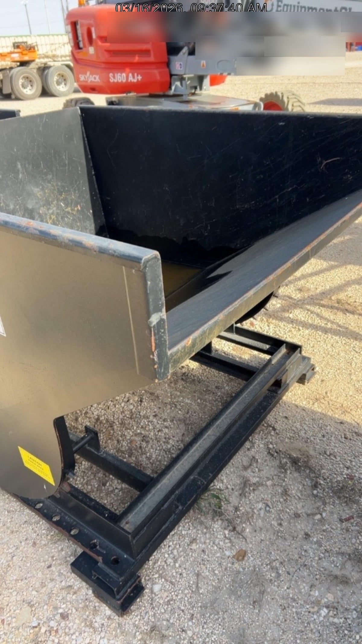 2025 STAR INDUSTRIES M-1820 - Self-Dump Hopper