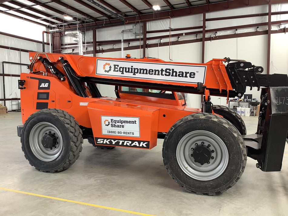 2021 SKYTRAK 12054