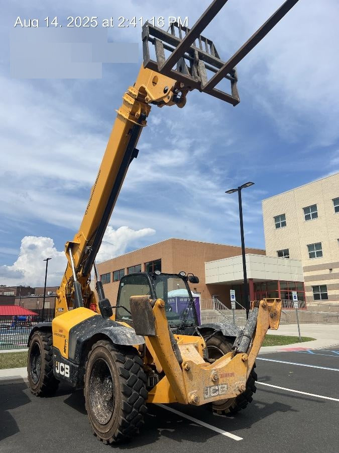 2024 JCB 510-56