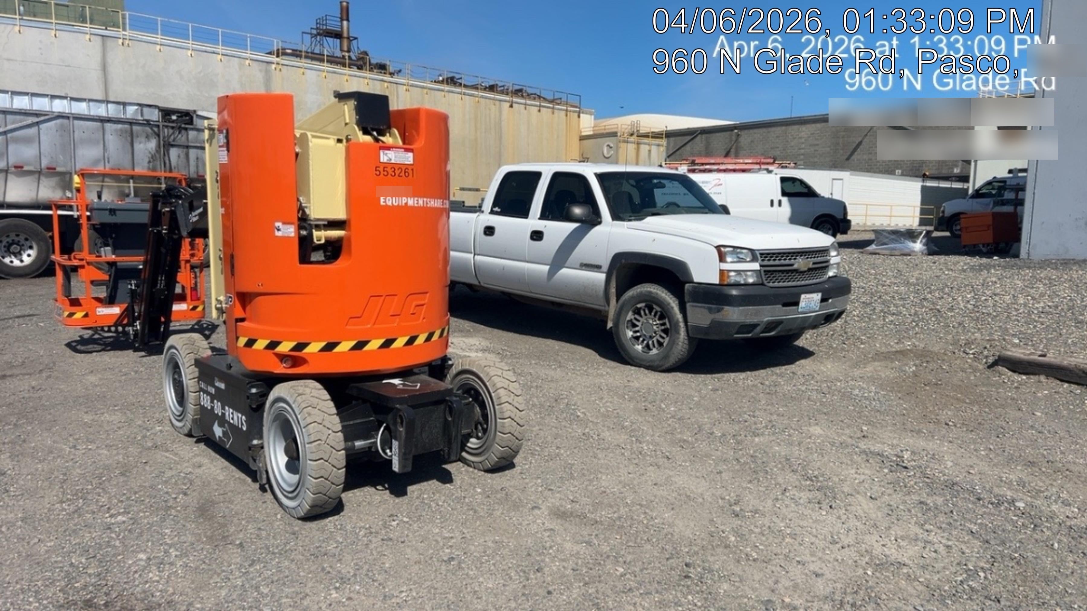 2025 JLG E300AJP