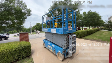 2019 Genie GS-4047 Folding rails with half height swing gate