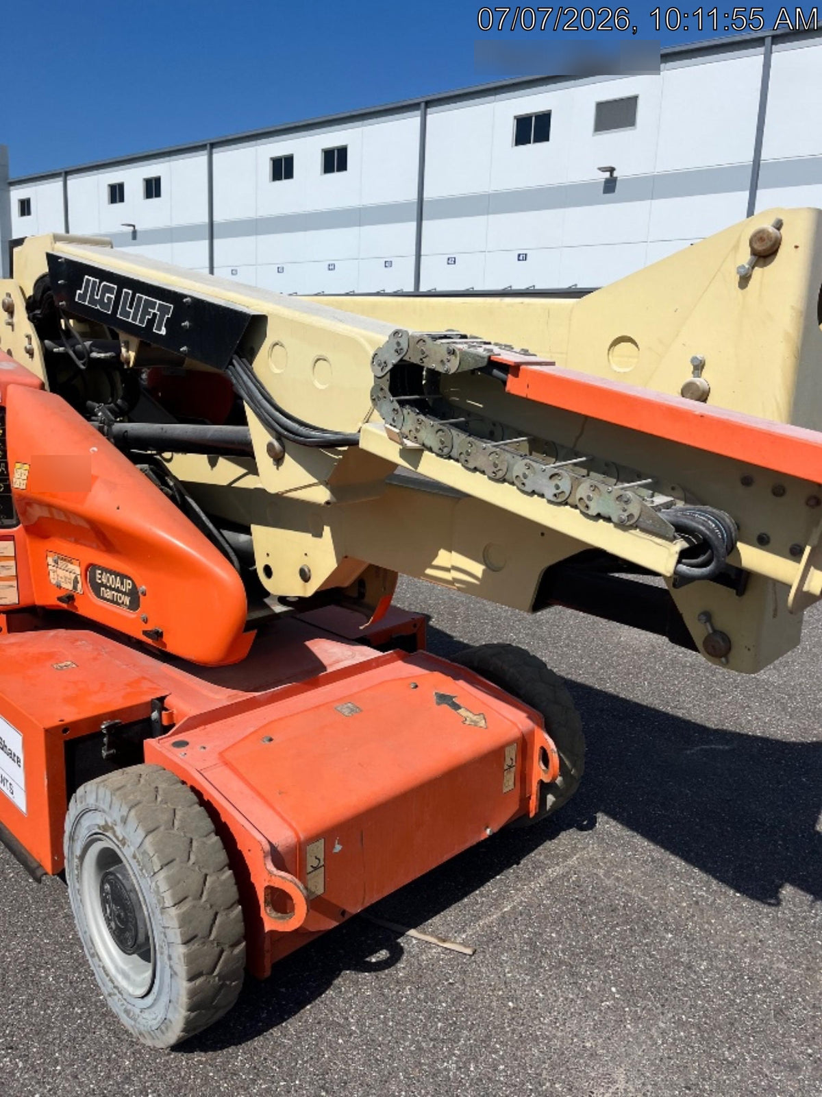 2019 JLG E400AJPN