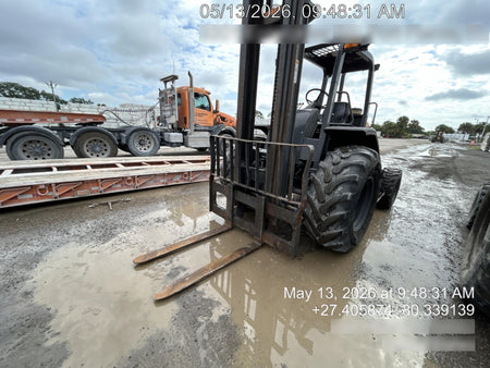 2022 CASE 586H