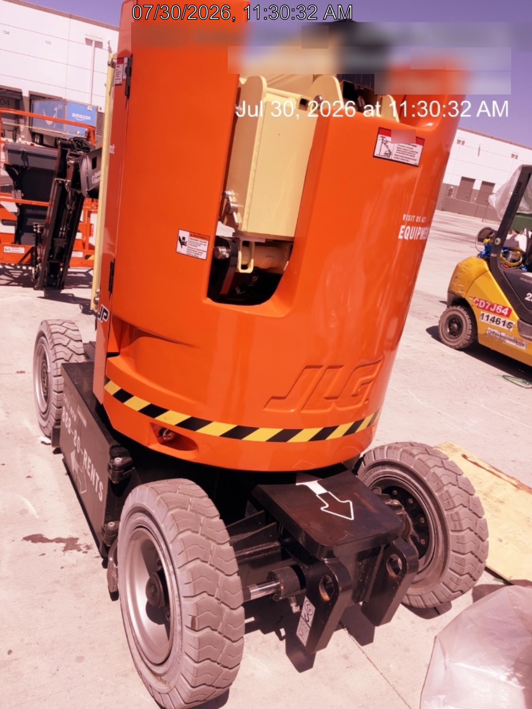 2025 JLG E300AJP