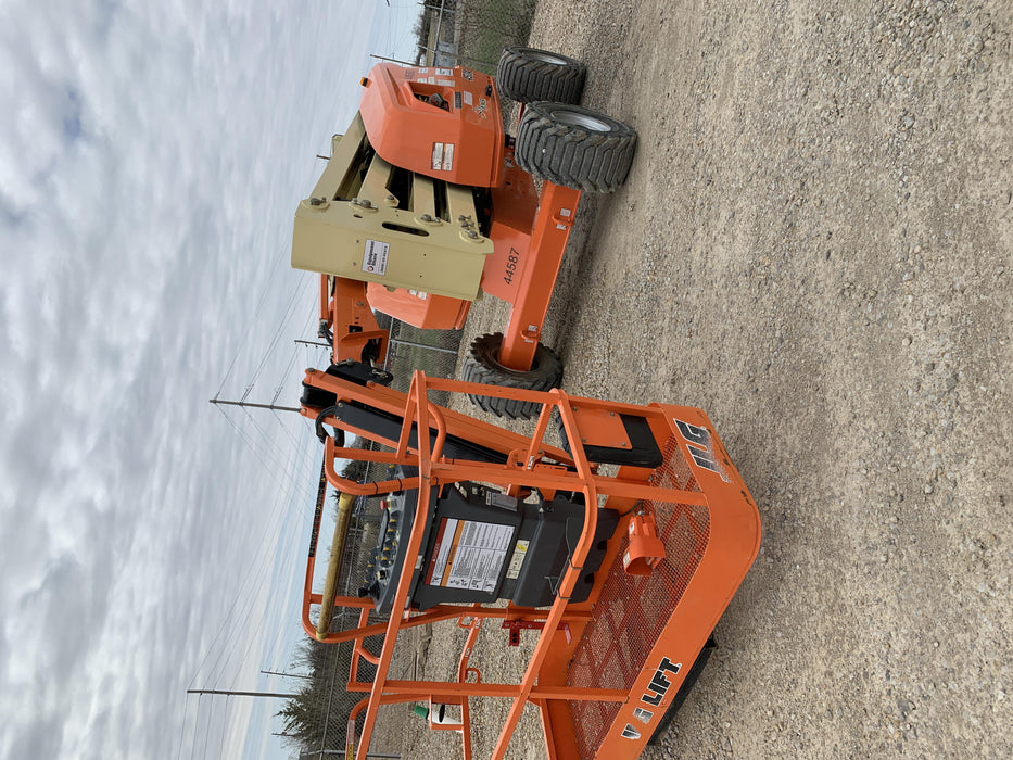 2019 JLG 450AJ