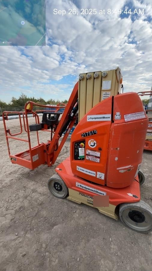 2022 JLG 26E