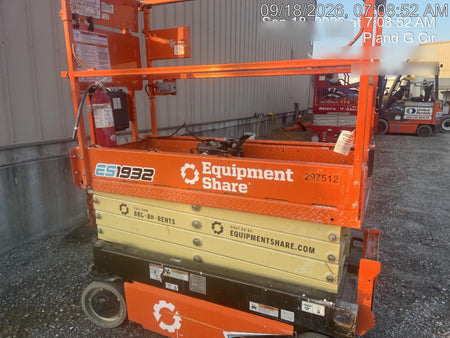 2023 JLG ES1932