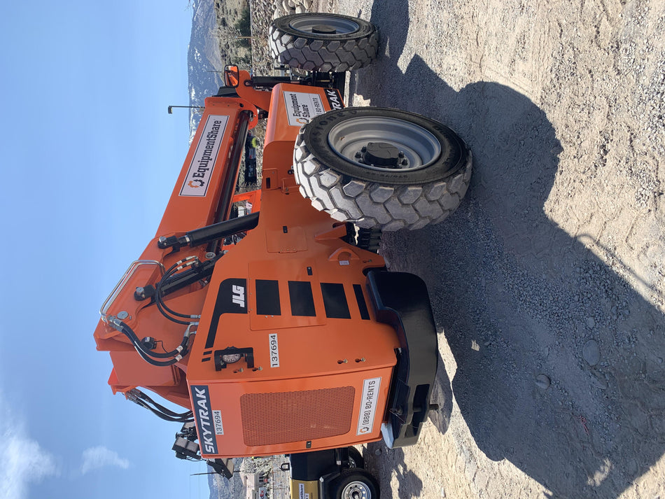 2021 JLG 6036