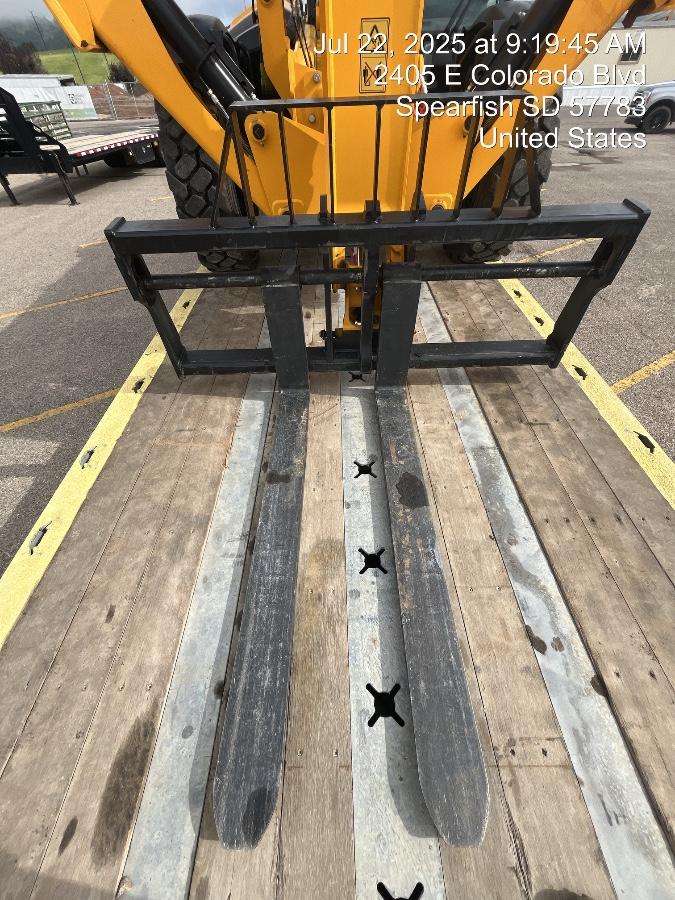 2025 JCB 510-56