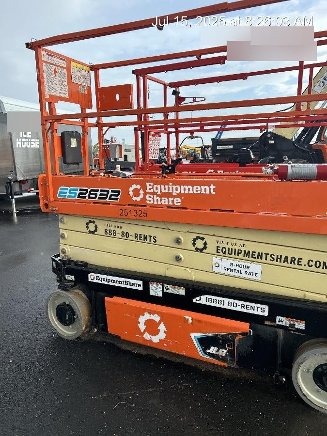 2022 JLG ES2632