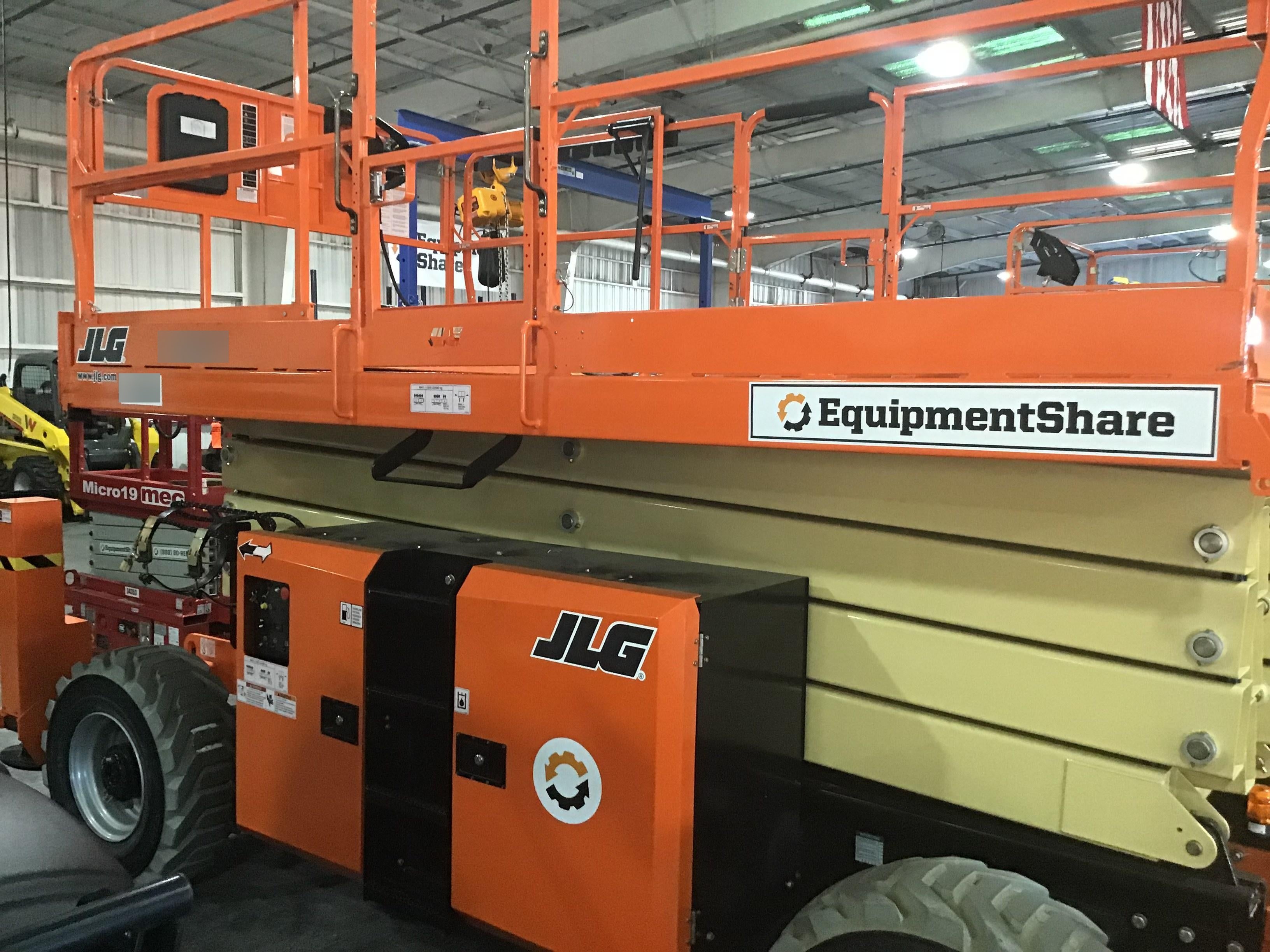2019 JLG 430LRT
