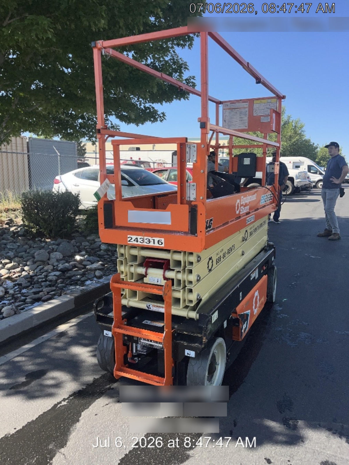 2022 JLG ES2632