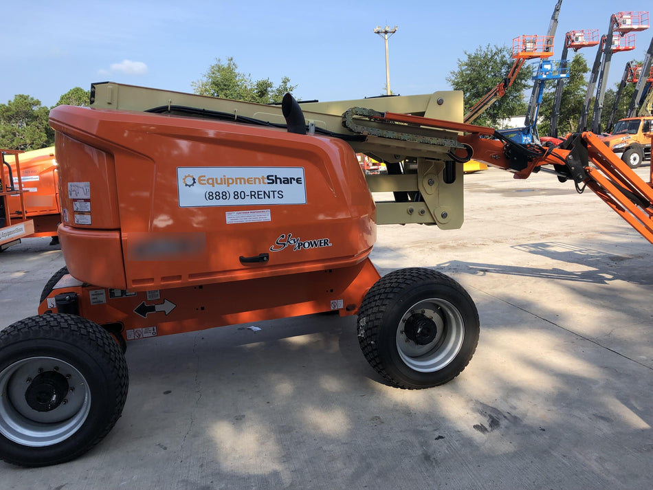 2019 JLG 450AJ