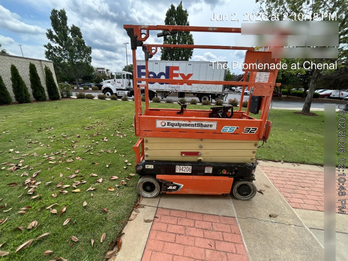 2021 JLG ES1932